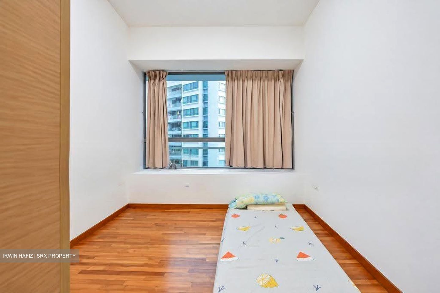 Waterfront Waves (D16), Condominium #629369641